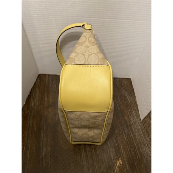 COACH Beige Yellow Signature Zip Shoulder Bag F29209 Canvas - Picture 9 of 15